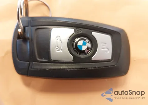 2014 BMW 328D xDrive z USA, uszkodzony, nr VIN WBA3K5C58EKT33177